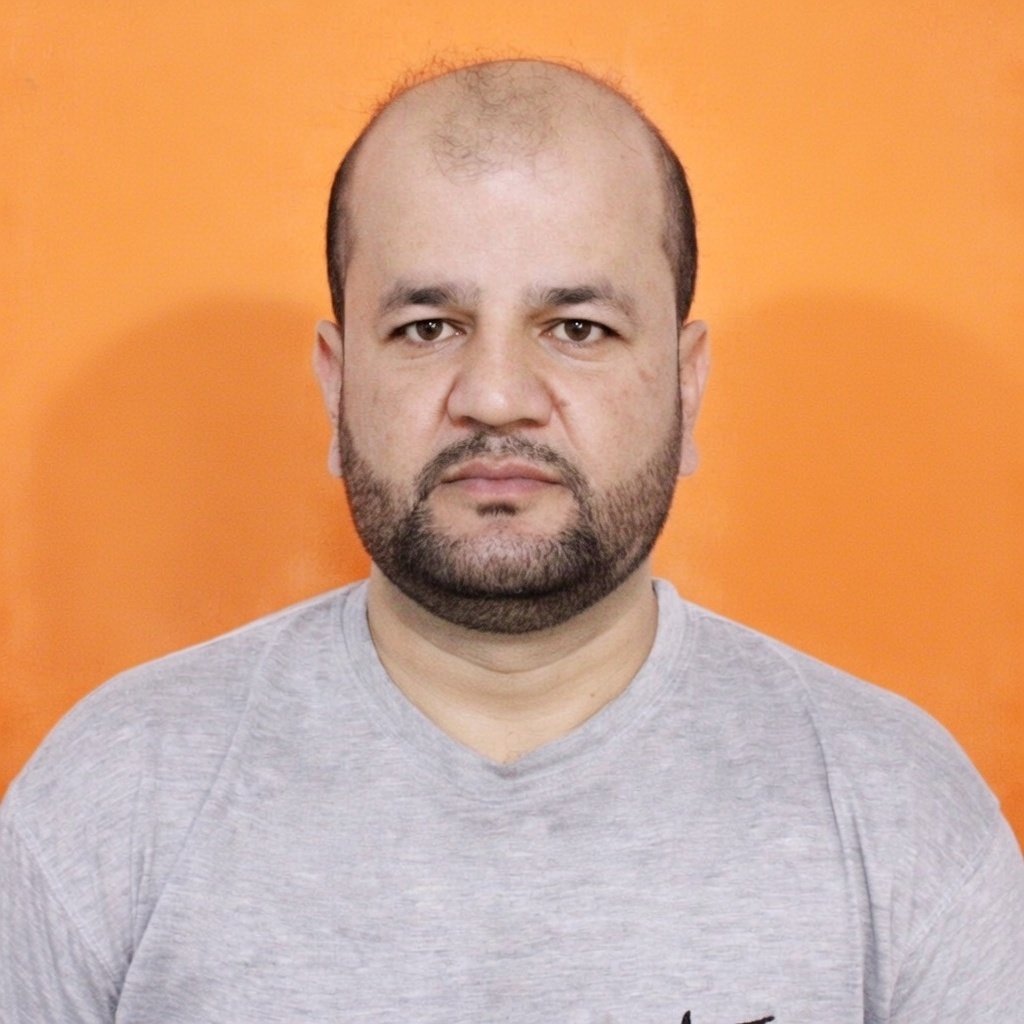 Mirwais Esmailpoor - Finance Director